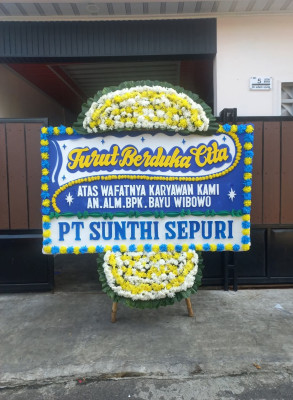 Papan Bunga Duka di Lamaru