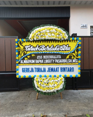 Papan Bunga Duka di Lamaru