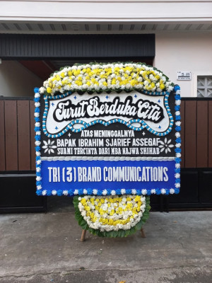 Papan Bunga Duka di Lamaru